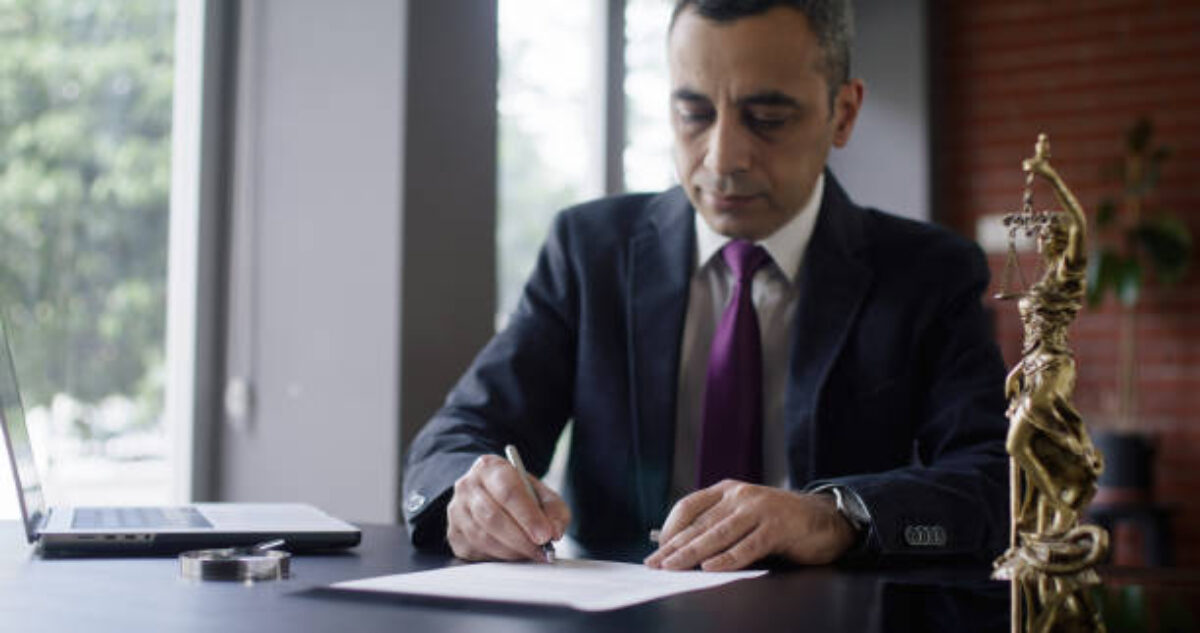 Expert Witnesses in Litigation